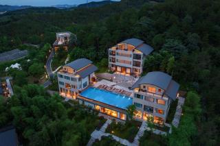 Anji Peiyi Lingfeng Vacation Hotel - 8