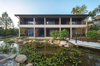 Anji Peiyi Lingfeng Vacation Hotel - 2