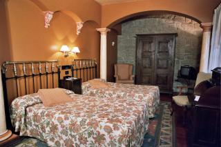 Hotel Castillo el Collado - 8