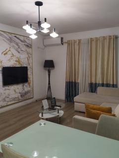 Enzo CozyApartments-Wilson Square - 0