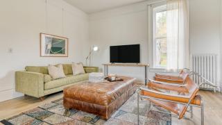 On Catskill Main Street Upscale Charm Outdoor Living Beatrice by AvantStay - 3