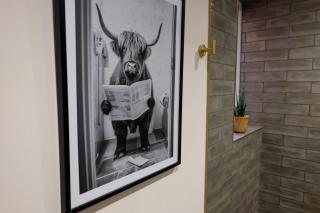 Beautiful 4-Bed Home - Gated Parking with EV Charging - Garden - 3