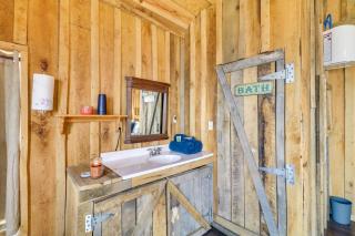 Peaceful Mountain Air Getaway with Fire Pit! - Mountain View - 1