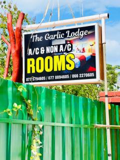 The Garlic Lodge - 0