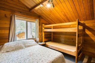 La Conner Camping Resort Cabin 7 - 1