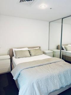 Premium Apartment with 2 Beds 1 Bath - 9