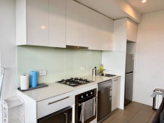 Premium Apartment with 2 Beds 1 Bath - 4