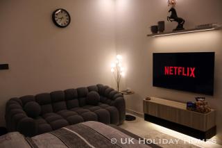 UK Holiday Homes - Luxury 3BR Portion in Bahria Town - 8