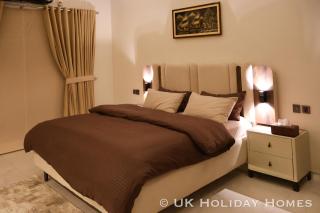 UK Holiday Homes - Luxury 3BR Portion in Bahria Town - 2