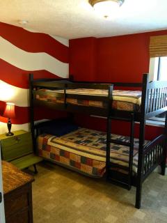 Schoolhouse Lake Retreat with Free Pontoon - 4