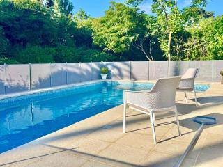 Chalet Saint Tropez - Bright & Spacious 5BR Home - Walk to Imarangatú - 4