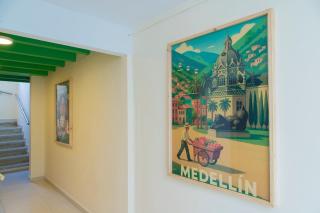 Bright New Boutique Apt, Fast WiFi, Great Location - 7