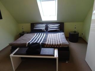 Wohlfühl Hotel & Pension am Birnengarten - Ruhige Zimmer mit Bad & WLAN - 4