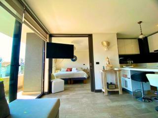 Todas las comodidades Cama King Terraza TV360 - 2