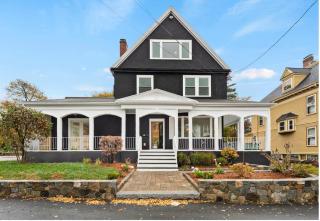 Luxury 5BR Home Steps to Medford Square - 0