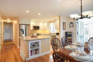 Spacious Home by Beach Dog Welcome - 5