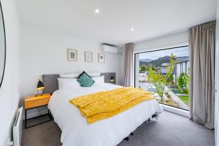 Relaxing retreat by the river - Albert Town - 1