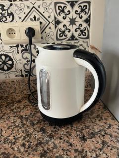 Appartement-suite 10 min de la plage Wifi et Netflix - 9