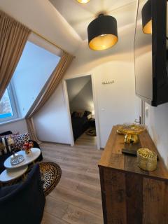 Apt FIONA1 Centrum700m Parking Bezpłatny Monitorowany Salon TV Sypialnia TV Kuchnia Łazienka Rekuperacja - 2