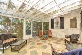 Family Compound walk to Downtown! - Wellfleet - 8