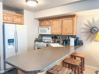 MH 410 | Mountain Retreat by Ski Resorts - 9