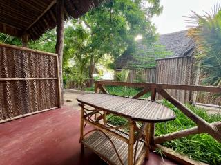 Ushongo Beach Bandas - 8