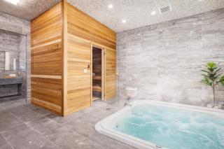 The Polished Pearl Estate — Luxe Retreat/Pool/Spa - 9