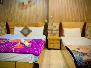 The Diplomat Suites Bahria Town - 9