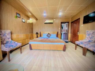 The Diplomat Suites Bahria Town - 1