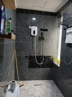 Cozy 1-bedroom retreat in Gishushu Kigali - 4