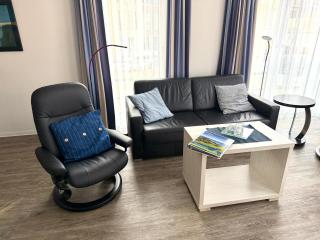 Apartment 8 "MEERZEIT" Blickrichtung Innenstadt Binnenhafen West - 2