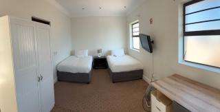 5 Folkestone Guest House - 5