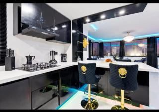 Modern Luxury 2BR with Private Jacuzzi - 5