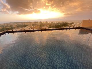 The paramount Building - 2