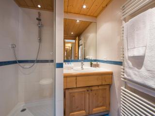 Chalet familial à Courchevel 1850 avec cheminée et hammam - FR-1-575-203 - 2
