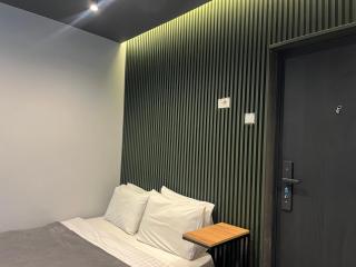 Mickitos Square Two - 4