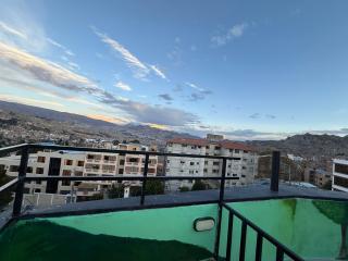 Tu escapada romántica en el piso 4 con la mejor vista de La Paz - 1