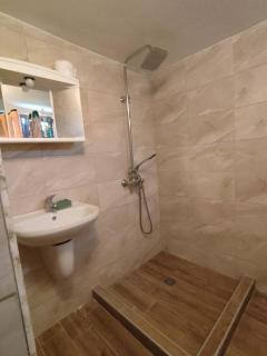 При Приятели - 4