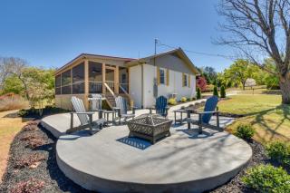 Georgia Getaway with 2-Story Dock By Lake Hartwell - 7