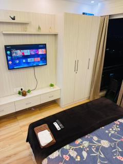easystaynoida - 6