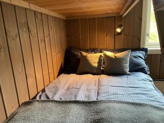 Modern and cozy cabin near ski slopes - 6