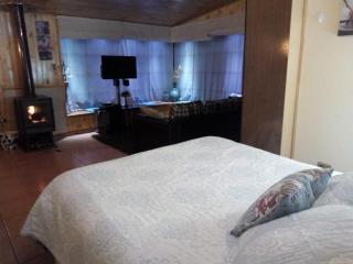 Cabaña Familiar con Jacuzzi Pétalos VillarricaTranquilidad a Minutos del Lago - 5