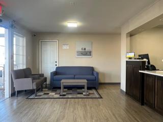 Quality Inn Neosho - 1