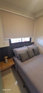 Orla de Salvador, quarto e sala com varanda, lindo e aconchegante, excelente infraestrutura para trabalho ou lazer - 6