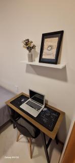 Lindo, novo, em Salvador, excelente infraestrutura para trabalho ou lazer - 2