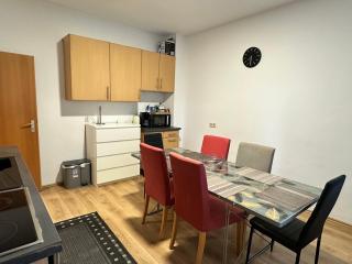 Duisburg FeelHome,Flughafen nah,6-8 Pers,Badewanne,Zentral,Terrasse,Ground Floor - 5