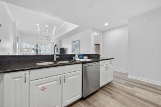 The Inn At Crystal Beach #208b - 7