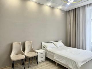 Центр левого берега, Комплекс Grand Champion - 8