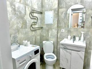 Центр левого берега, Комплекс Grand Champion - 4