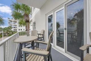The Inn At Crystal Beach #208b - 1